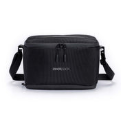 Svart Zeeksack Travel Cooler kylväska med justerbar axelrem och dragkedjelock.